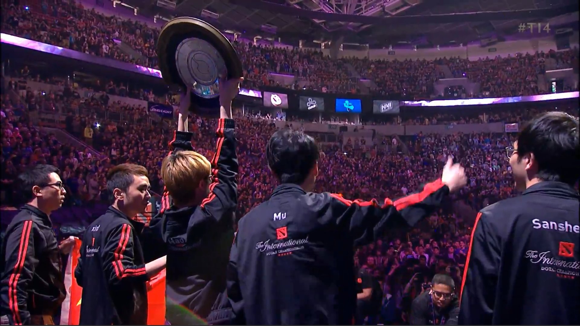 The international 12. Dota 2 International 2014. Dota 2 Интернешнл. Интернешнл 2014 дота 2. Турнир по дота 2.