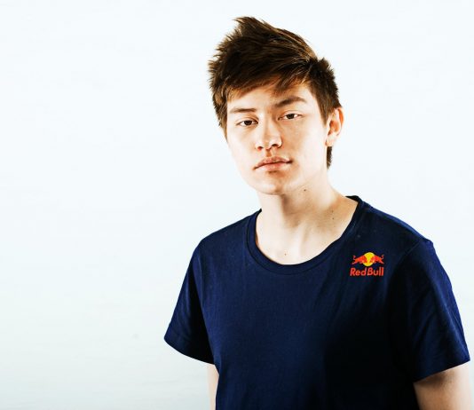 TSM Leffen white background