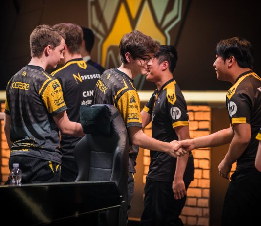 Splyce on stage via Riot Games Flickr