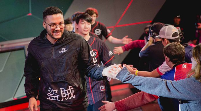 Aphromoo greeting fans