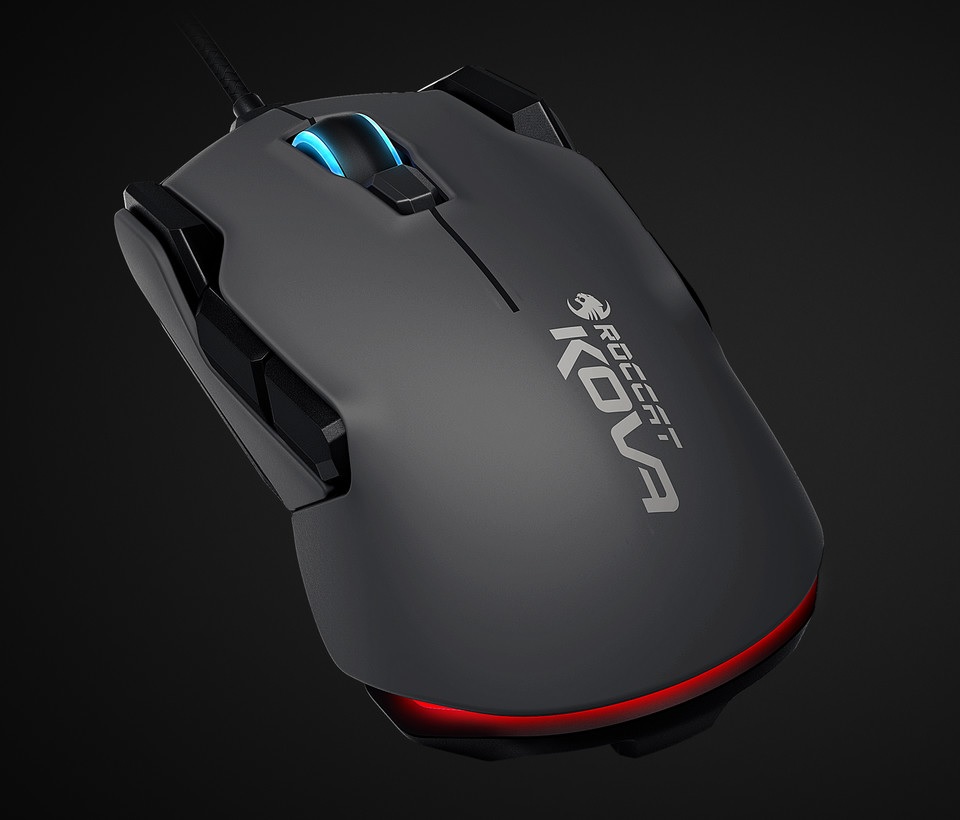 Recensione Roccat Kova Max, il migliore mouse per mancini